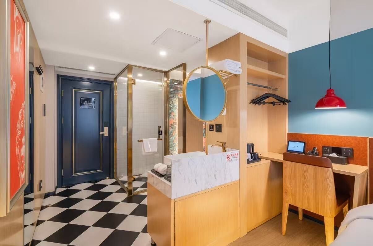Chambre Double, vue ville | Wi-Fi gratuit