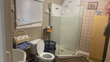 Towels, toilet paper