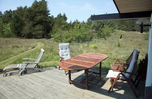 Outdoor dining - Dune house near Bulbjerg (Frøstrup)