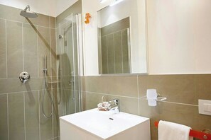 Shower - Apartment with Chianti views in Montaione (Montaione)