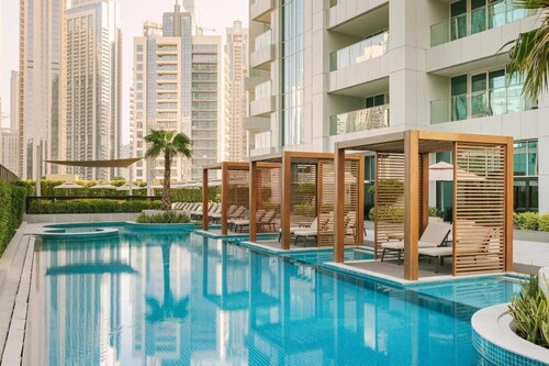Aura Suites Downtown