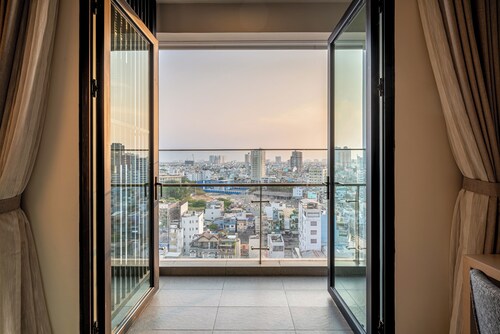 Zenity & D1 Mension Apartment by NIDOVA
