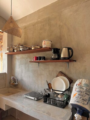 Private kitchen - Mam-On Room Akap Homestay (General Luna)