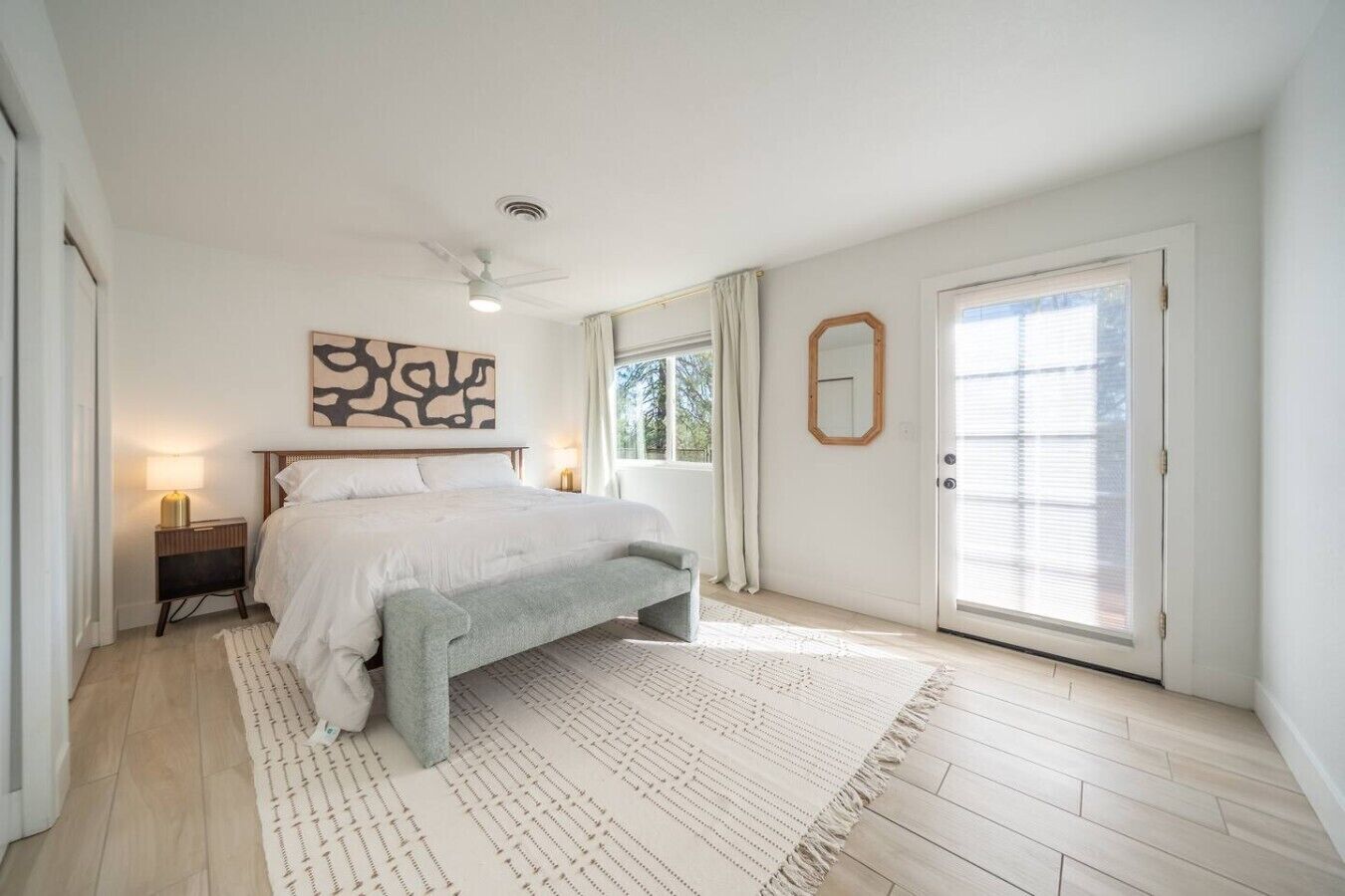 3 bedrooms, desk, iron/ironing board, WiFi