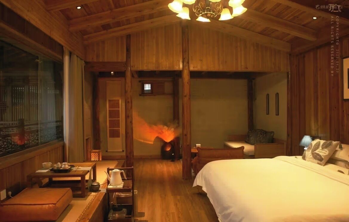 Traditional Villa, Mountain View