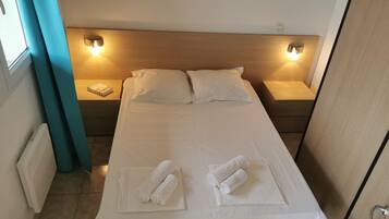 House | 1 bedroom, bed sheets