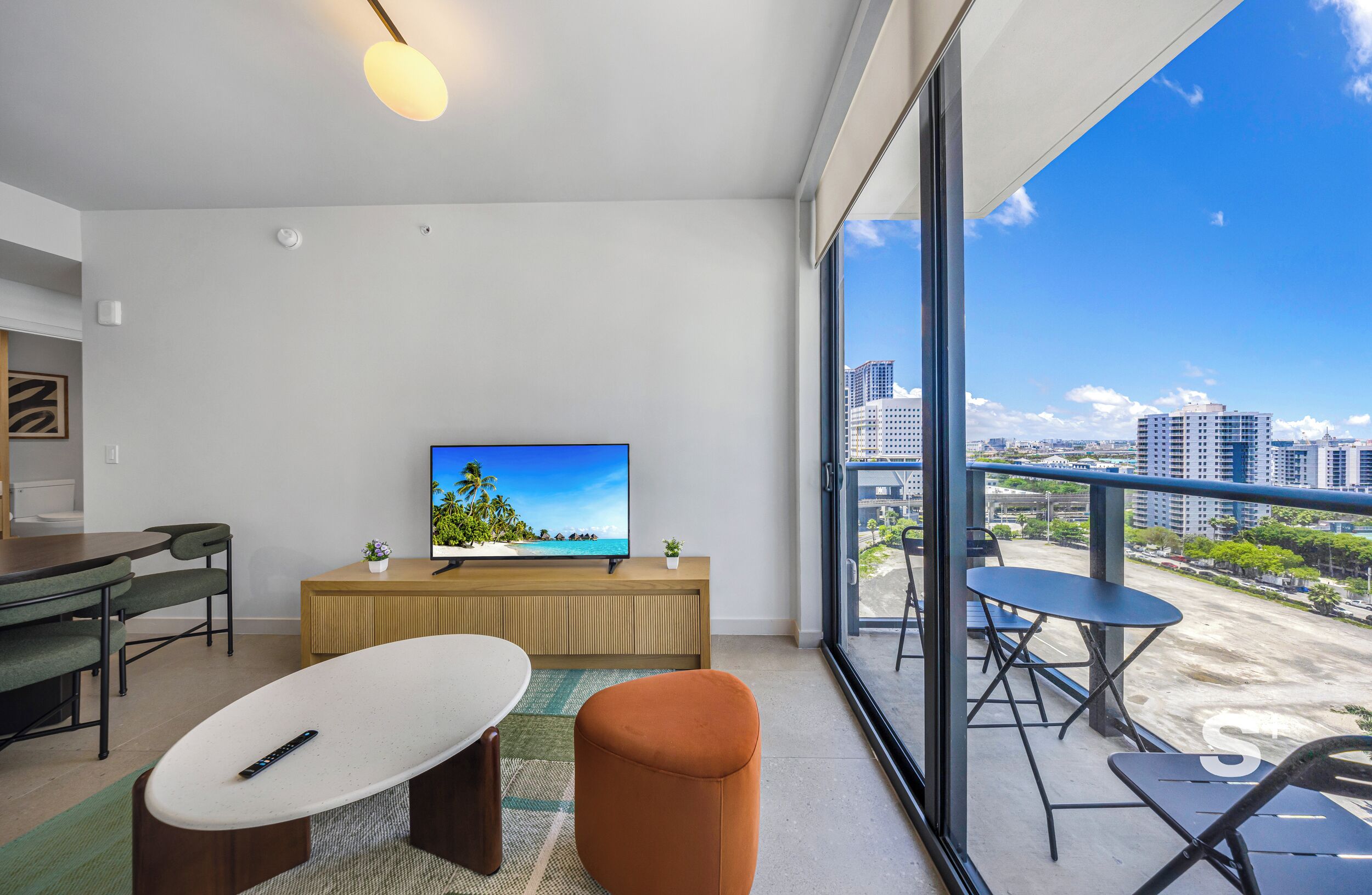 Condo, Balcony, City View | Interior
