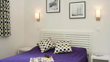 House | 1 bedroom, iron/ironing board, bed sheets