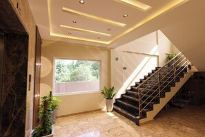 Interior entrance - Felix Inn Boutique Hotel - Bengaluru Airport (Bengaluru North Bengaluru)