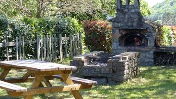 House | Outdoor dining