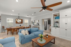 5BR + Community Pool + Balconies | Walk to Beach | Spyglass by ...