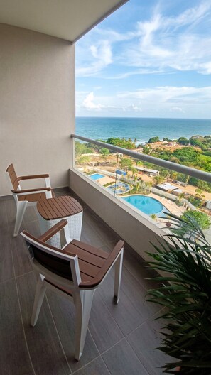 Pool - Luxury Apartment Suite with Ocean Views and Swimming Pools! (Magdalena)