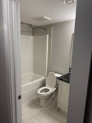 Bañera de hidromasaje, toallas