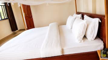 In-room safe, desk, laptop workspace, blackout drapes