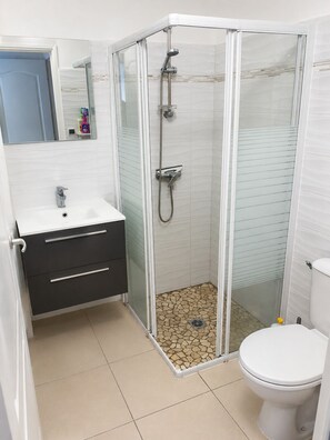 Bathroom - Vrbo Property (Les Trois-Îlets)