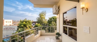 Hotel Radhe Radhe Near Jaipur Airport 
