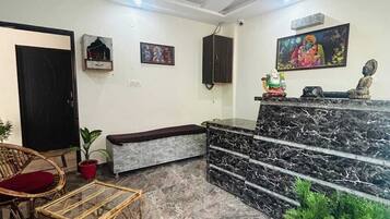 Deluxe Room | Interior