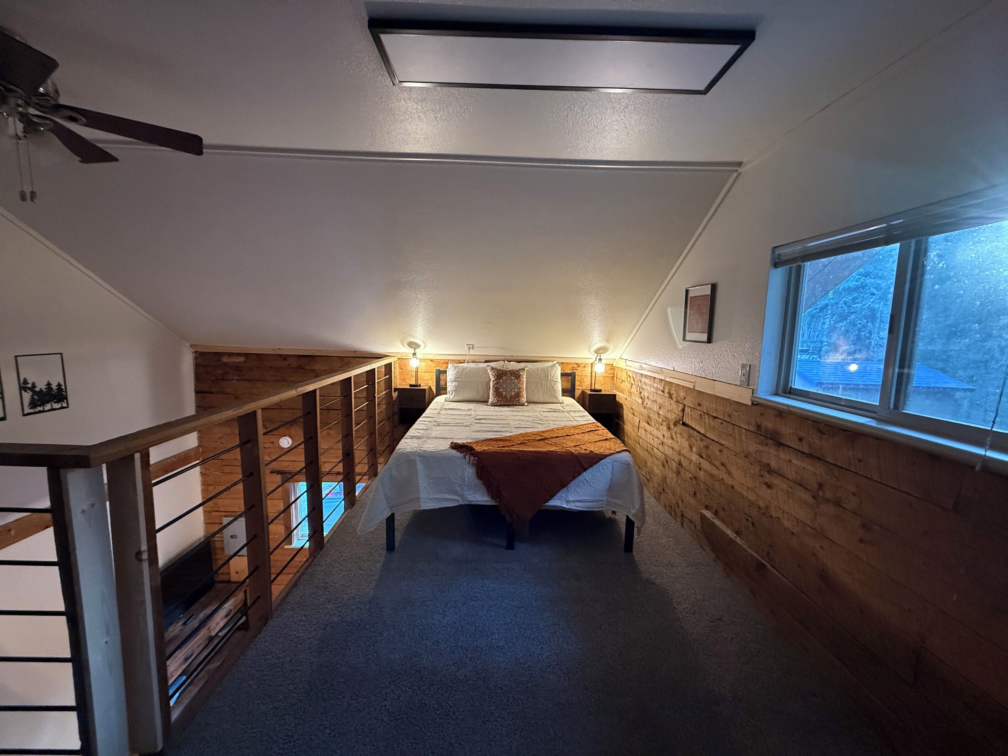 WiFi, bed sheets