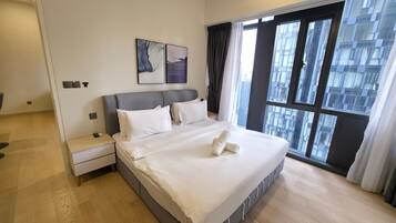 Comfort Apartment, 1 Bedroom | In-room safe, desk, blackout drapes, soundproofing