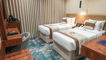 In-room safe, soundproofing, iron/ironing board, free WiFi