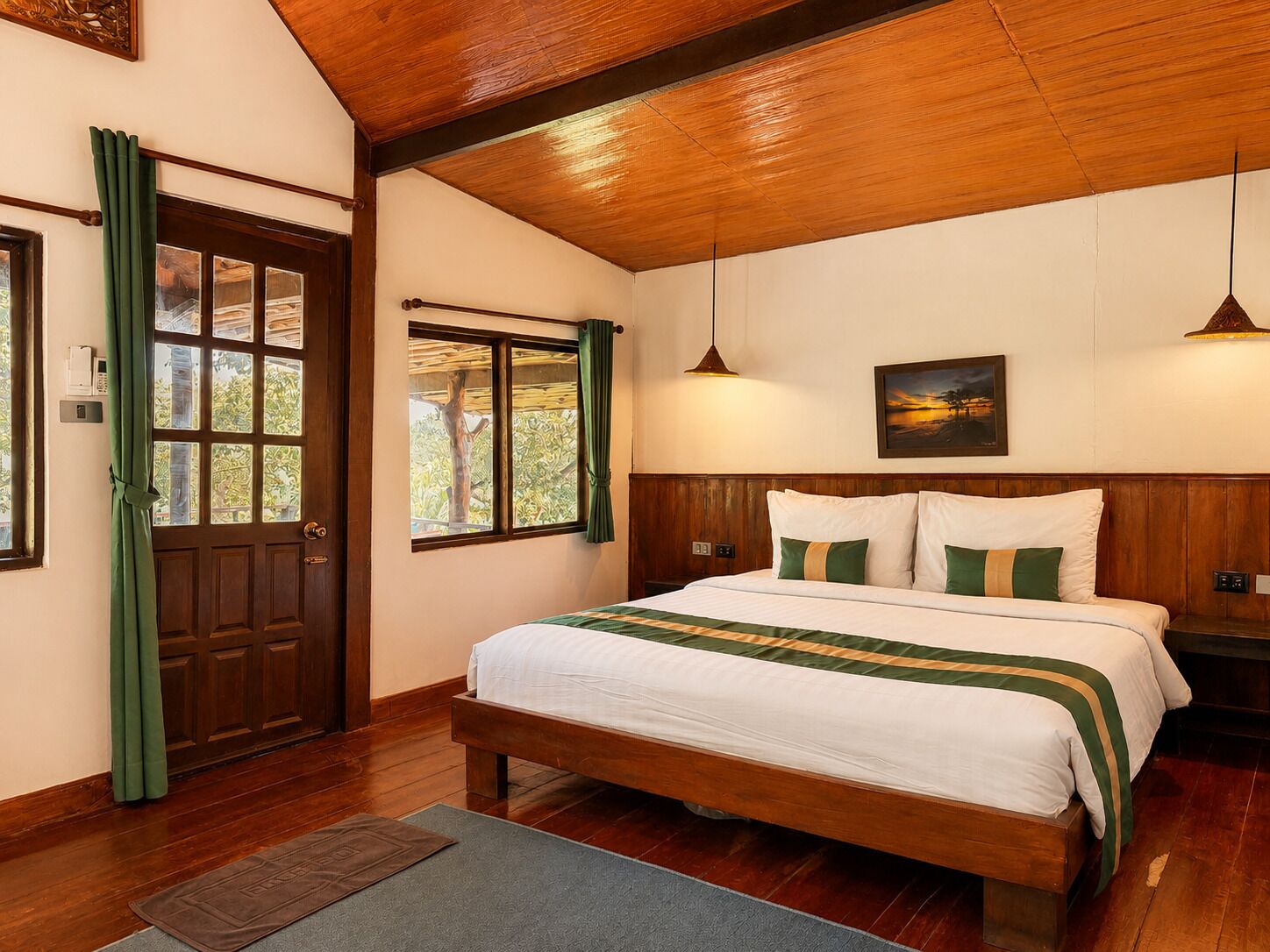 Classic Bungalow, Balcony, Partial Ocean View | Desk, blackout drapes, WiFi (free), bed sheets