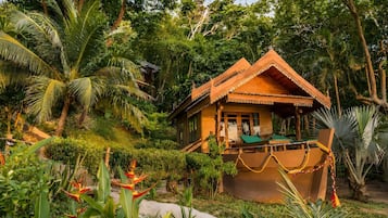 Bungalow Supérieur, balcon, vue plage | Extérieur