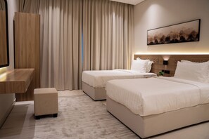 In-room safe, iron/ironing board, free WiFi - Arabian Sea Resort Salalah (Mirbat)