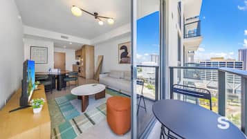 Condo, Balcony, City View | Interior