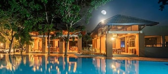 Paradise Bay Resort - Arugambay 