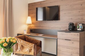 Deluxe Quadruple Room, Pool View | Bahagian dalam