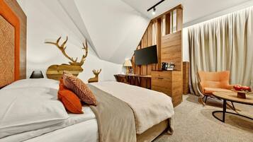 In-room safe, iron/ironing board, free WiFi