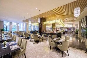 Dining - The QUBE Hotel Xiangyang (Xiangyang)