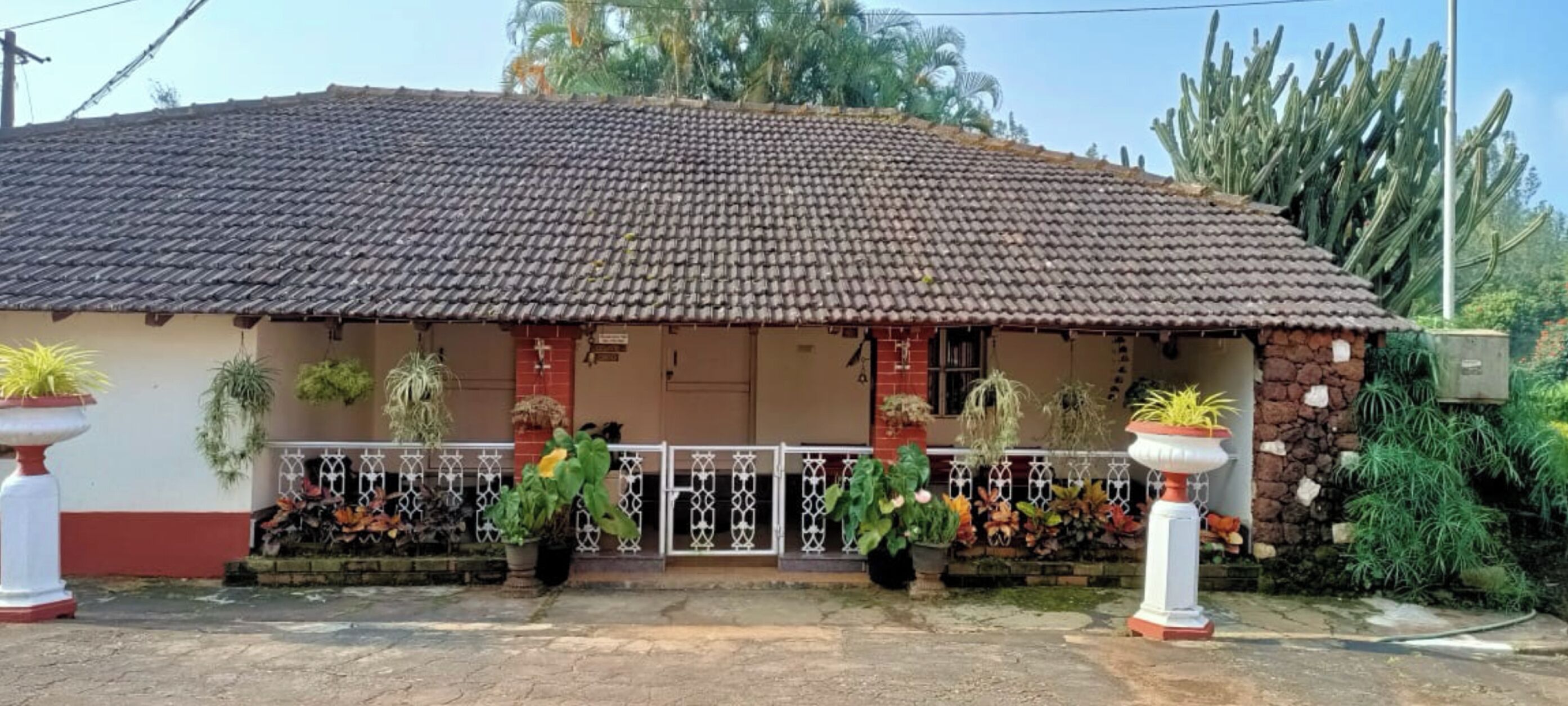 Fachada de la propiedad