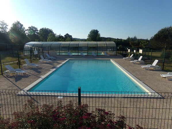 House | Pool