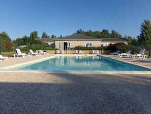 Hus | Pool | Utomhuspool