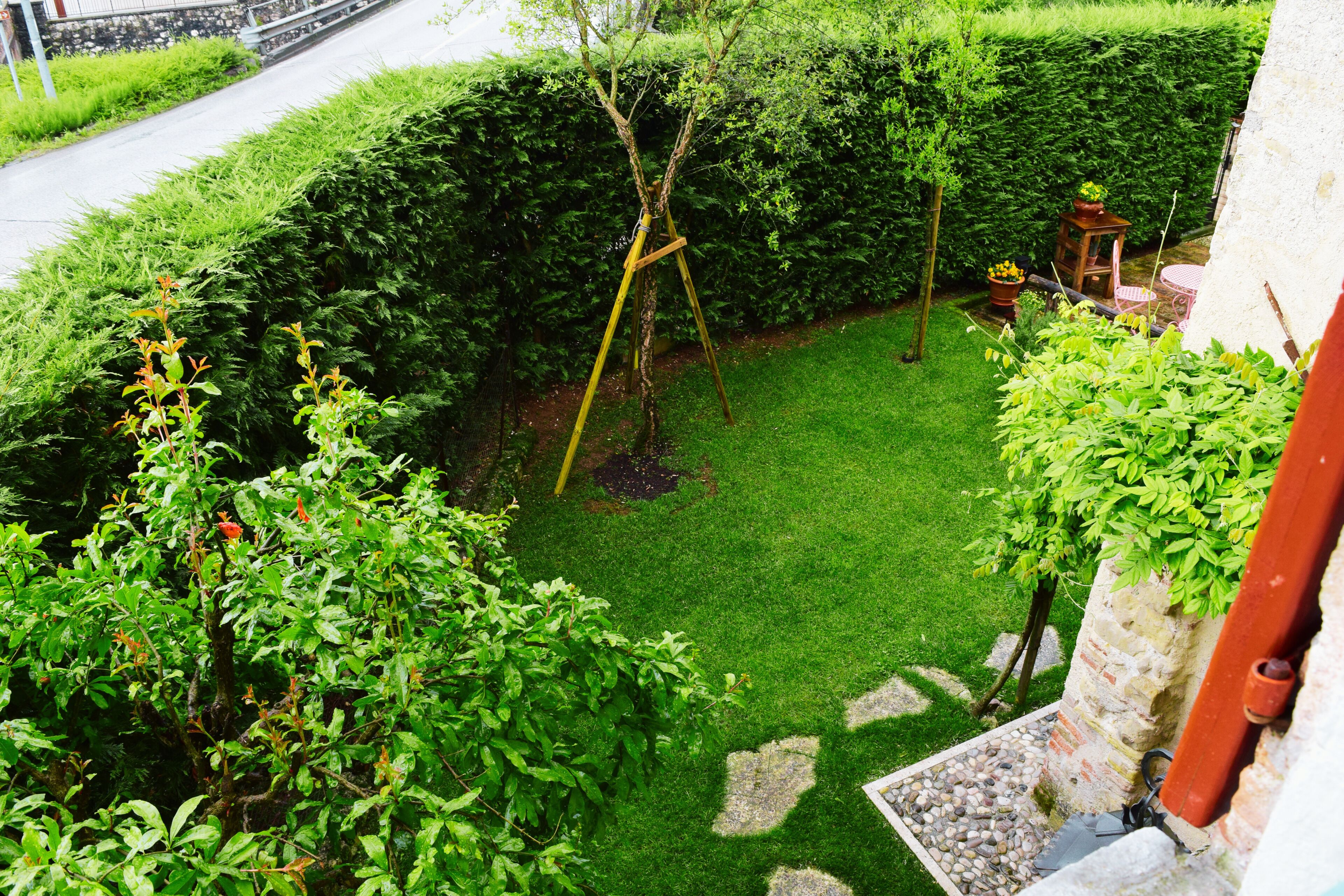 Deluxe Room, 1 Queen Bed, Private Bathroom, Garden View | Property grounds