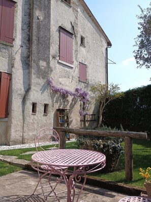 BBQ/picnic area
