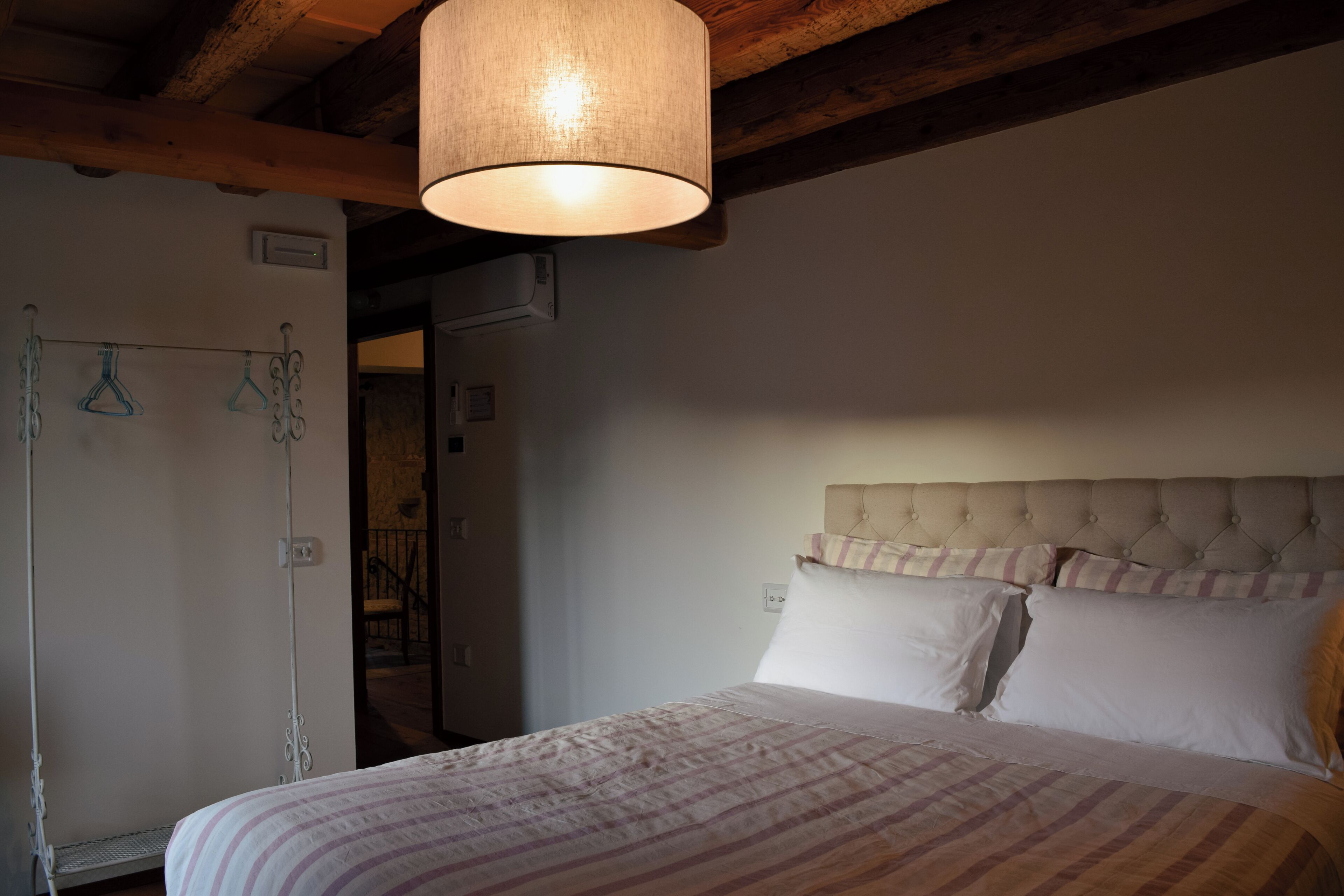 Deluxe Room, 1 Queen Bed, Private Bathroom, Garden View | Down comforters, pillowtop beds, in-room safe, blackout drapes