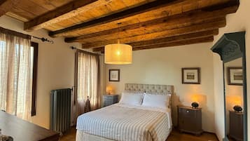 Superior-Zimmer, 1 Queen-Bett, eigenes Bad, Gartenblick | Daunenbettdecken, Pillowtop-Betten, Zimmersafe, Verdunkelungsvorhänge