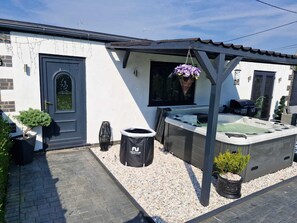 Outdoor spabad