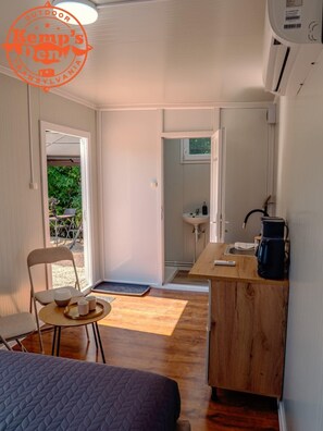 Room - Kemp,s Den (Tușnad)