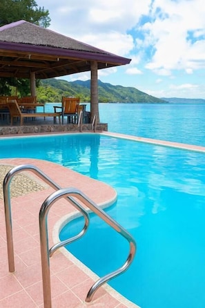 Deluxe Villa, Beach View | Pool | Outdoor pool