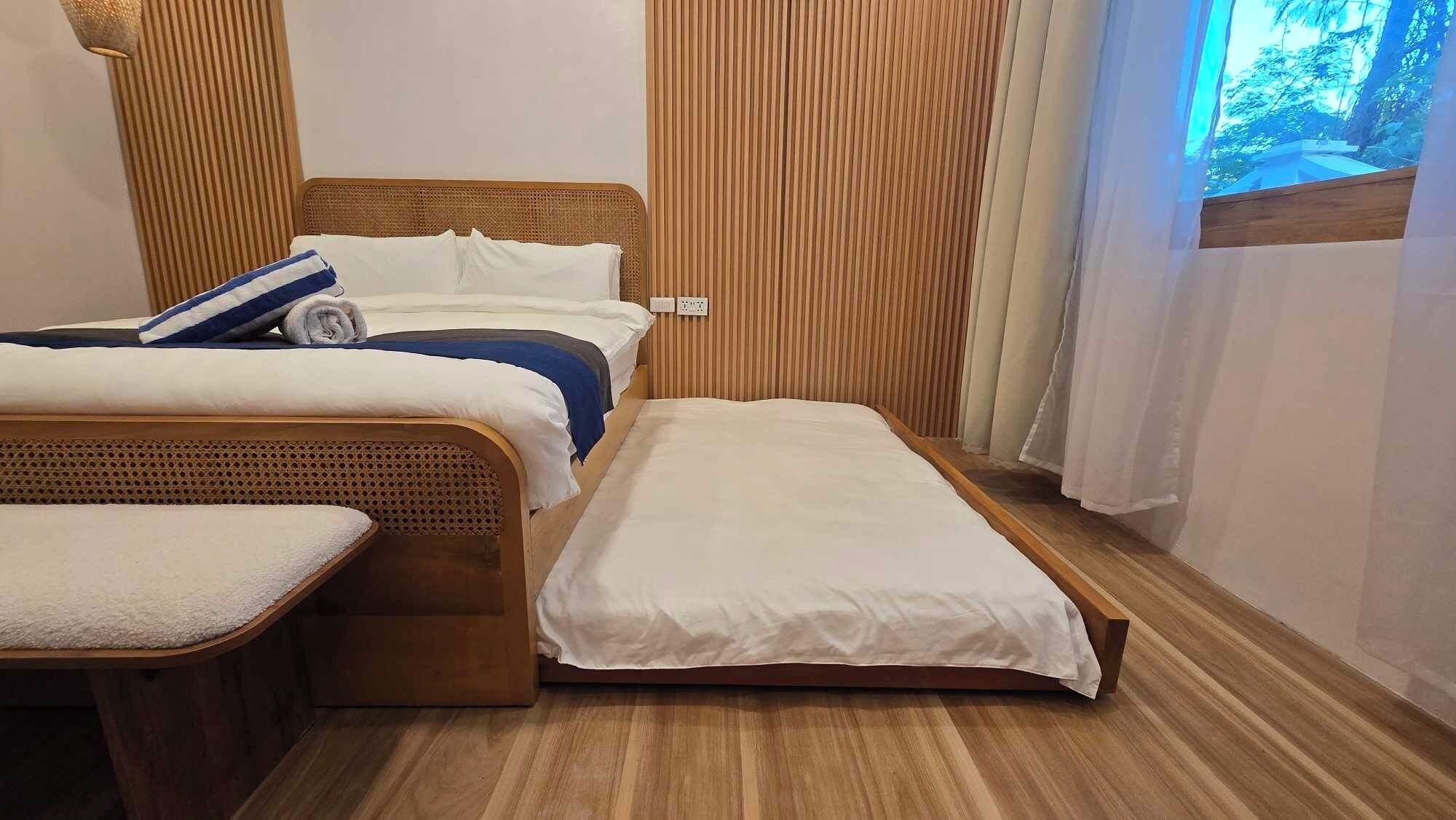 Free WiFi, bed sheets, wheelchair access