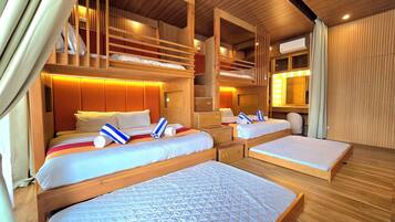 Family Villa | Free WiFi, bed sheets, wheelchair access