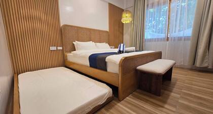 PALMELIA BEACH RESORT