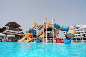 2 piscinas al aire libre