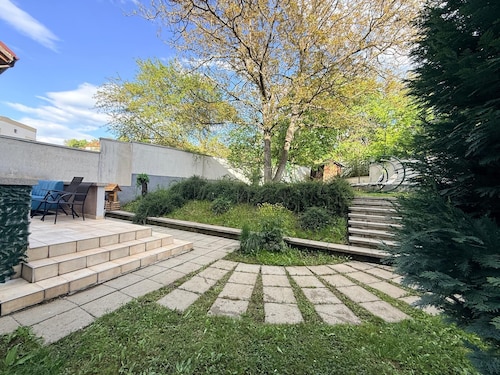 Kron Garden Retreat