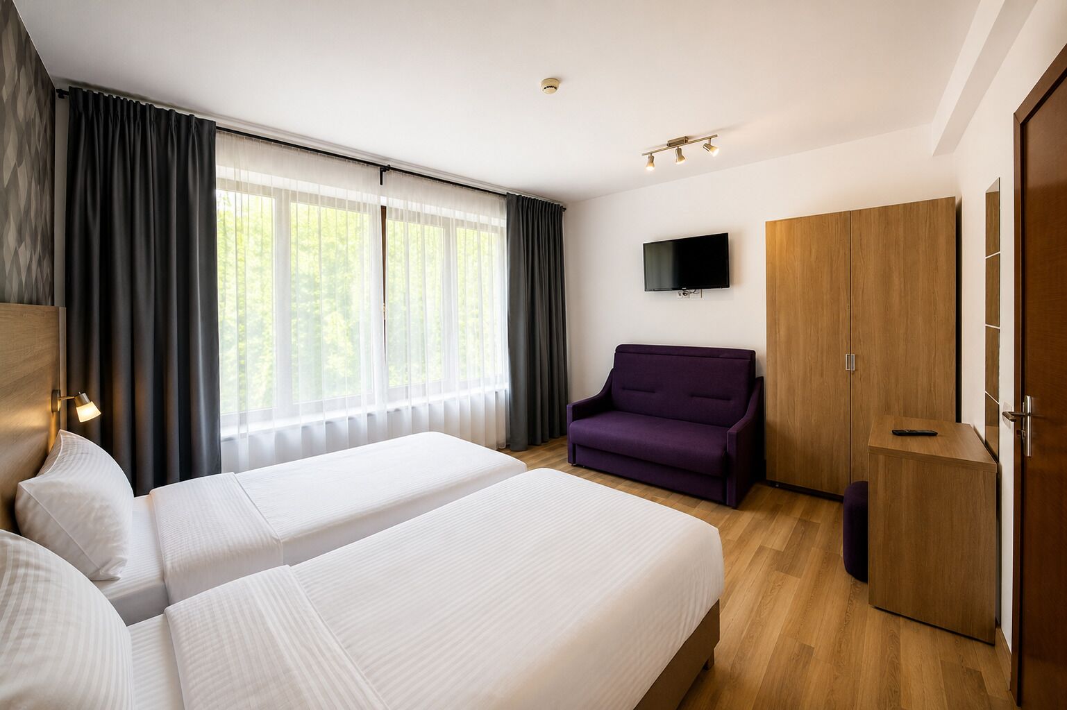 高级双人房, 花园景观 | 免费 WiFi、床单