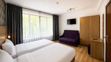 Habitación doble superior, vistas al jardín | Wifi gratis y ropa de cama