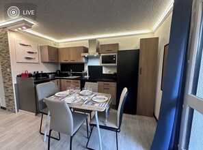Dining - Vrbo Property (Cabourg)